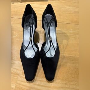 Mootsies Tootsies Black Strappy Heels